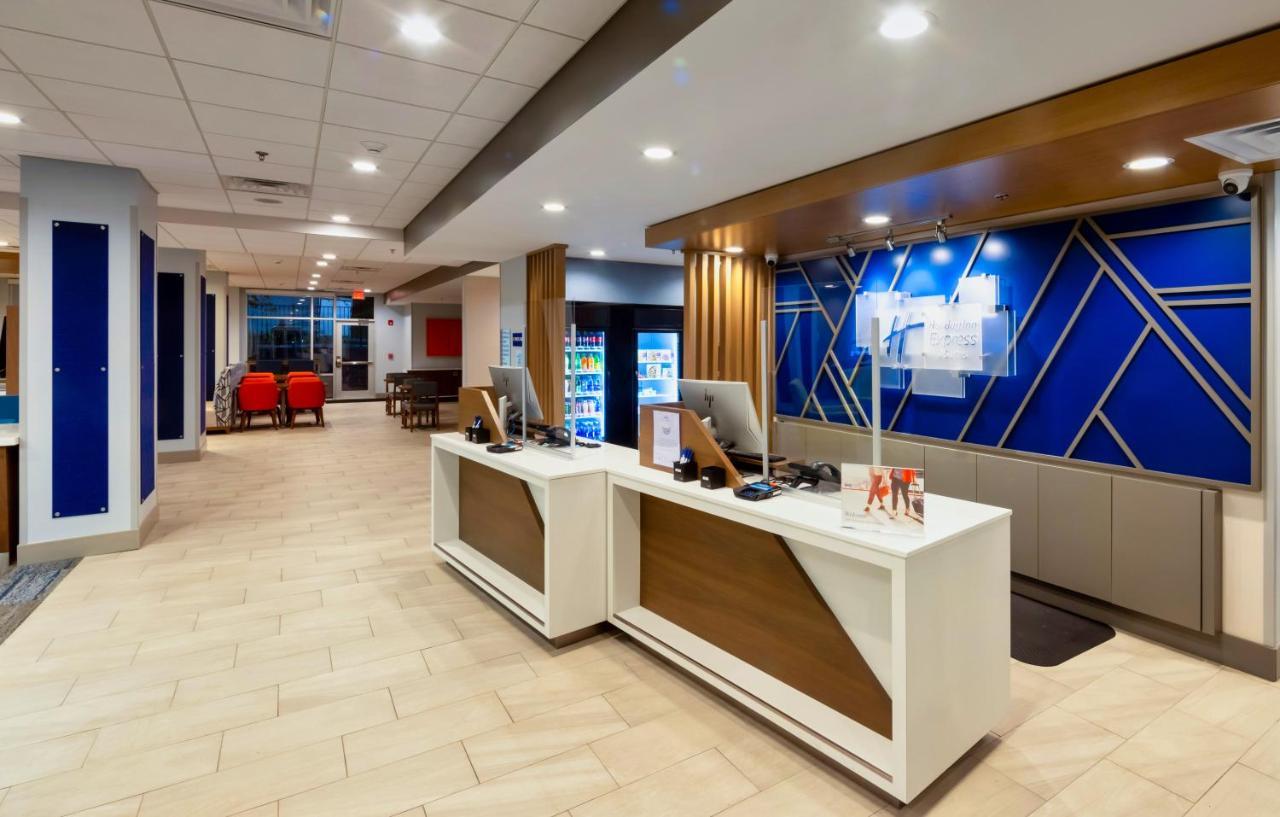 Holiday Inn Express & Suites - Harrisonburg University Area By Ihg Eksteriør billede